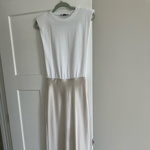 Zara Dress - Picture 1 of 2